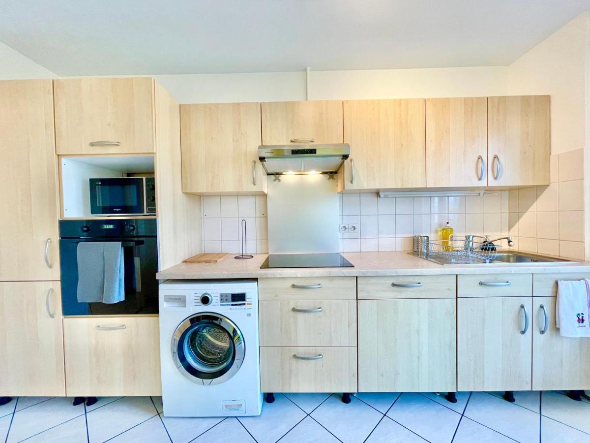 Colmar - La Cigogne - Balcon - Vue Degagee - Netflix - Wifi Fibre - Parking Gratuit - Quartier Populaire Apartment Bagian luar foto