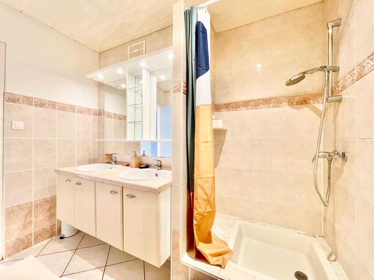 Colmar - La Cigogne - Balcon - Vue Degagee - Netflix - Wifi Fibre - Parking Gratuit - Quartier Populaire Apartment Bagian luar foto