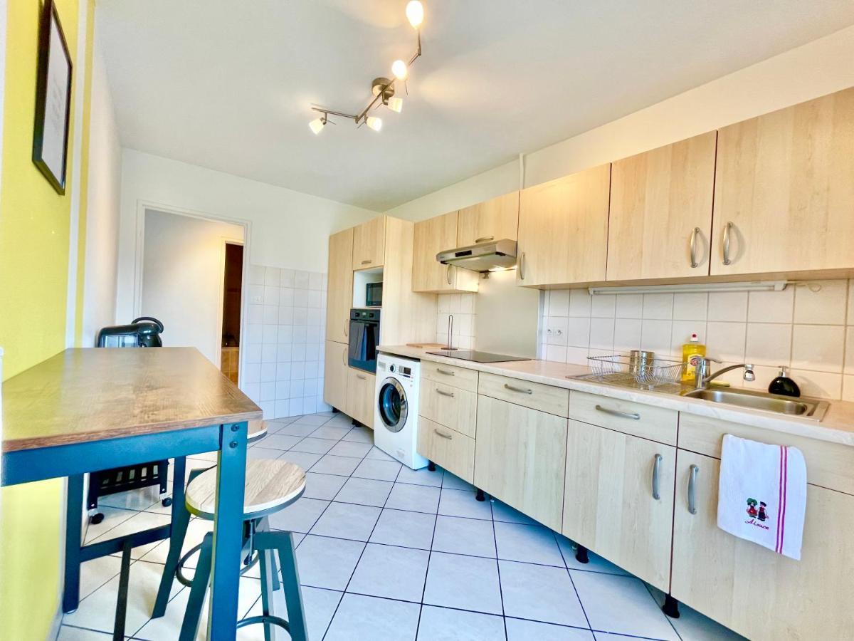 Colmar - La Cigogne - Balcon - Vue Degagee - Netflix - Wifi Fibre - Parking Gratuit - Quartier Populaire Apartment Bagian luar foto